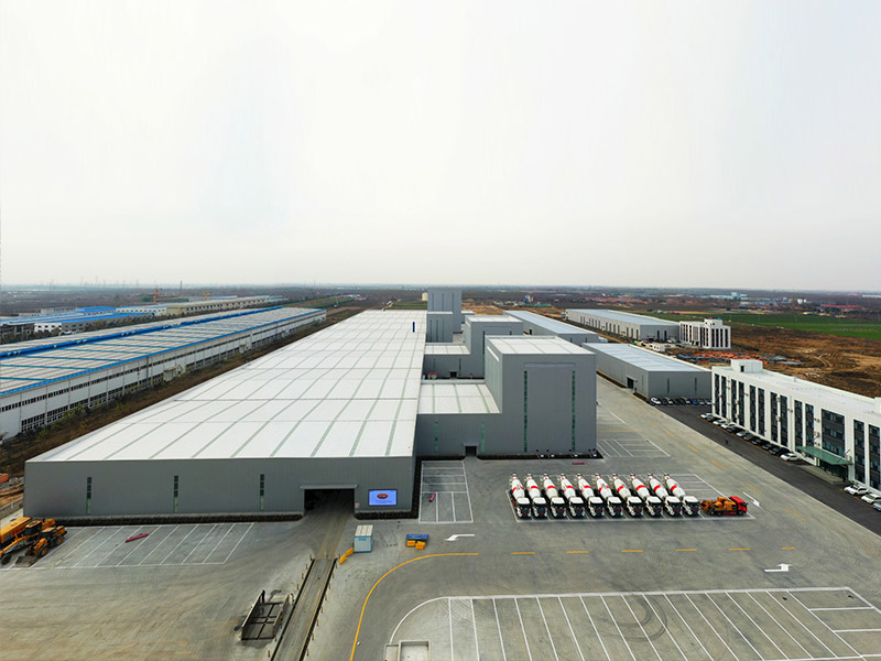 bengkel logam dengan tingkap