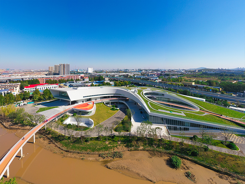 โซลูชันโครงสร้างเหล็กน้ำหนักเบาสำหรับศูนย์กีฬา