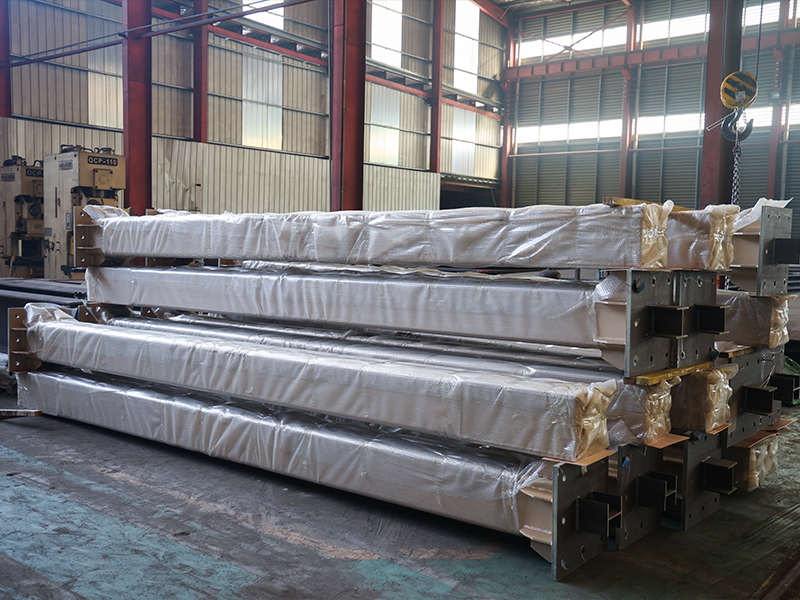 Болат конференция орталығының жеңіл болат қаңқалы ғимарат шешімі