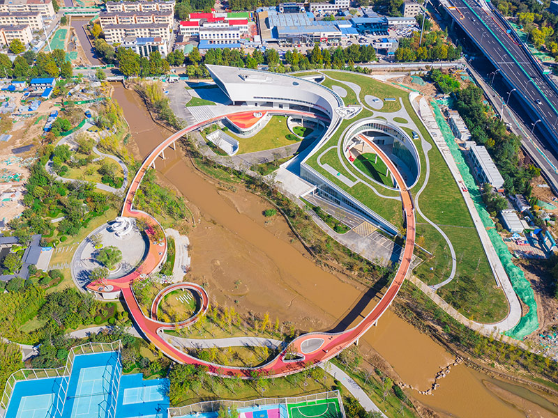 โซลูชันโครงสร้างเหล็กน้ำหนักเบาสำหรับศูนย์กีฬา