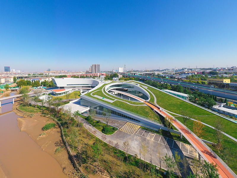 โซลูชันโครงสร้างเหล็กน้ำหนักเบาสำหรับศูนย์กีฬา