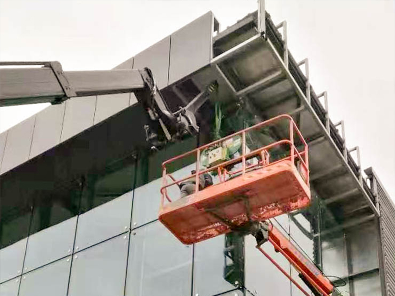 Hafif Çelik Kiriş Sistemleriyle Çelik Sergi Salonu Çözümü